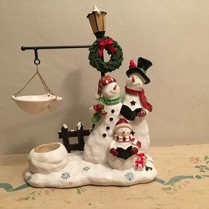 EUC - Yankee Candle Snow Family tart burner